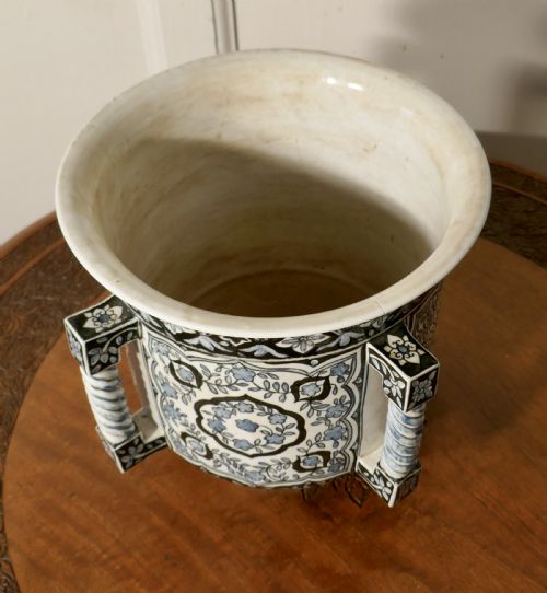 fig 2. Large Bretton Folk Art Jardiniere