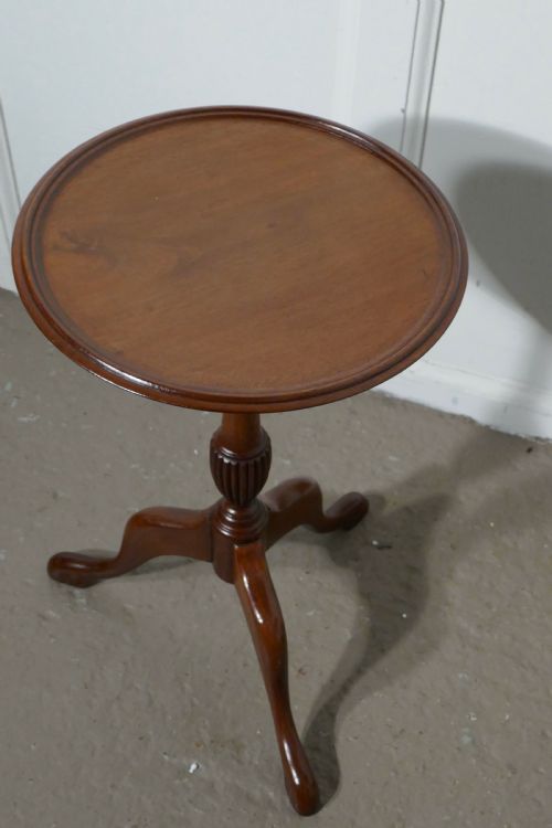 fig 2. A Pair of Small Mahogany Wine Tables