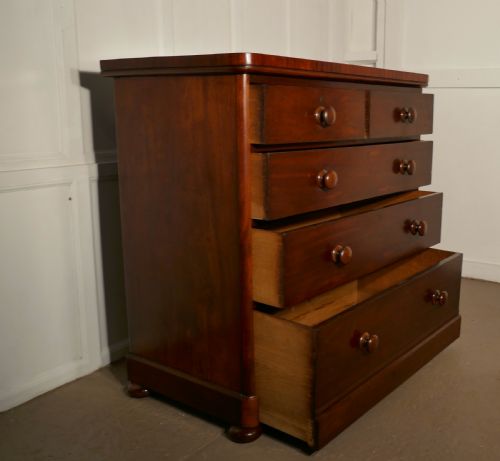 fig 1. Large Victorian Mahogany Chest of Drawers with Blanket Bottom Drawer