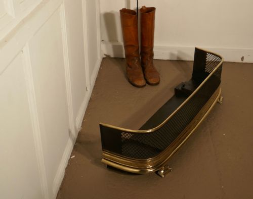 fig 3. Victorian Fireside Fender
