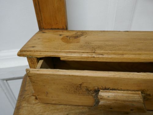 fig 1. Continental Pine Rack with Hooks
