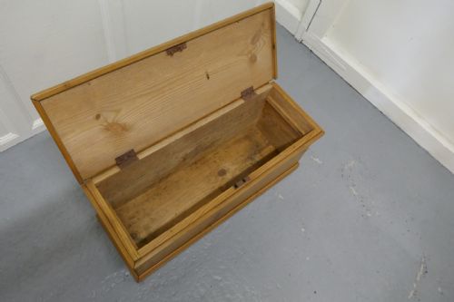 fig 3. Long Victorian Pine Carpenters Box