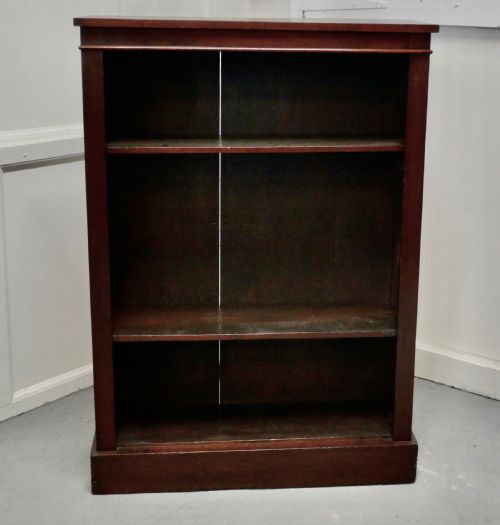 Victorian Open Mahogany Bookcase.
