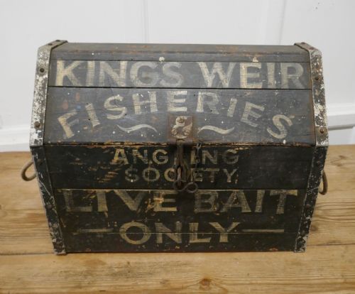 A Victorian Pine Fishing Bait Box