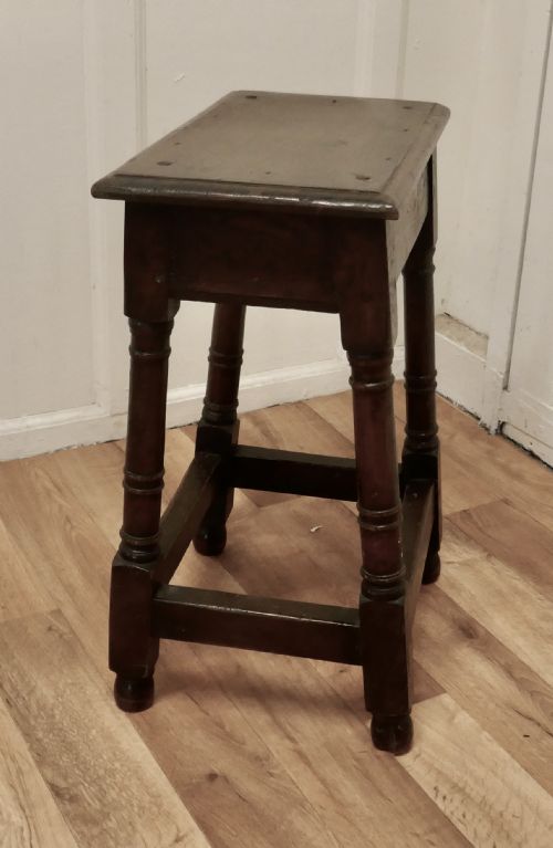 fig 3. Georgian Oak Joint Stool