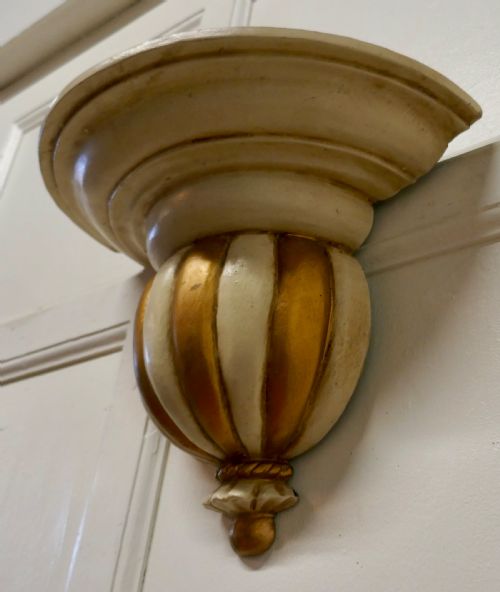 fig 2. A Magnificent Painted Wall Bracket
