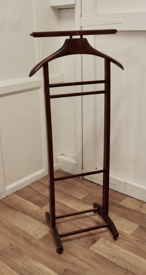 Italian Art Deco Gentleman’s Floor Standing Suit Hanger by Brevettato