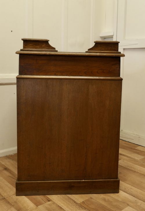 French Oak Hotel Restaurant Reception Hostess Greeting Station