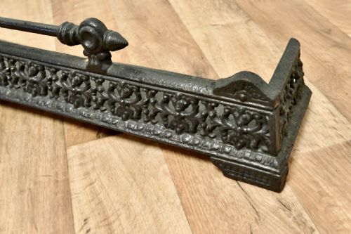 fig 3. Victorian Cast Iron Fender or Dog Grate