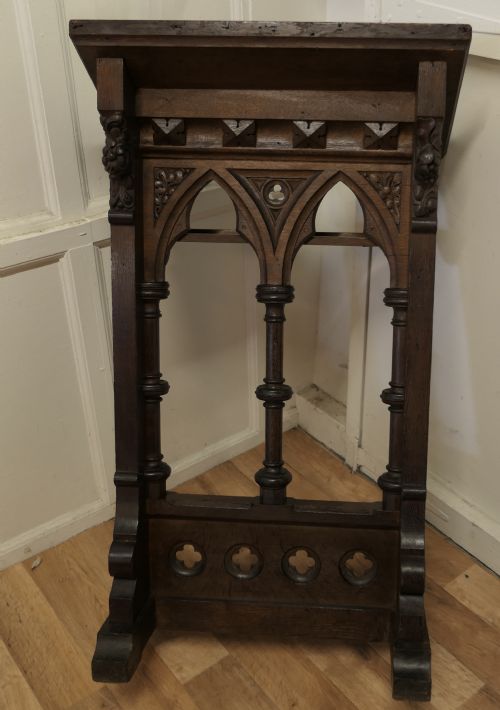 fig 1. Oak Hotel Restaurant Podium Reception Greeting Station, Greeter