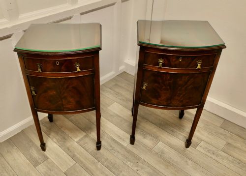 fig 1. A Beautiful Pair of Flame Mahogany Bedside Cupboards