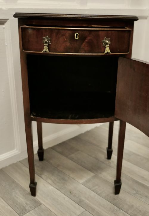 fig 2. A Beautiful Pair of Flame Mahogany Bedside Cupboards