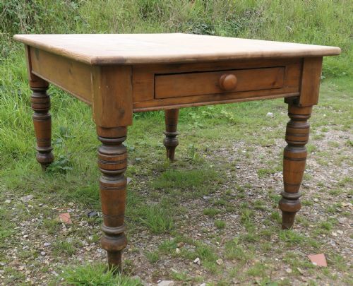 6 Seater Farmhouse Pine Table