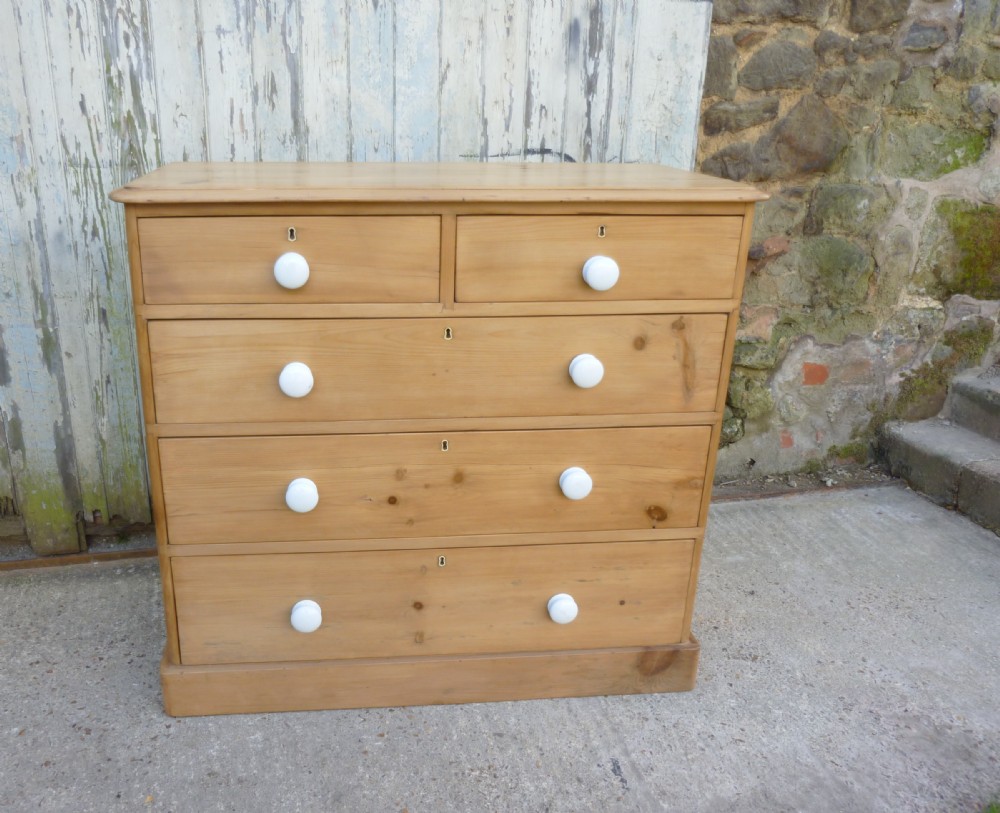 A Large Victorian Pine Chest of Drawers 