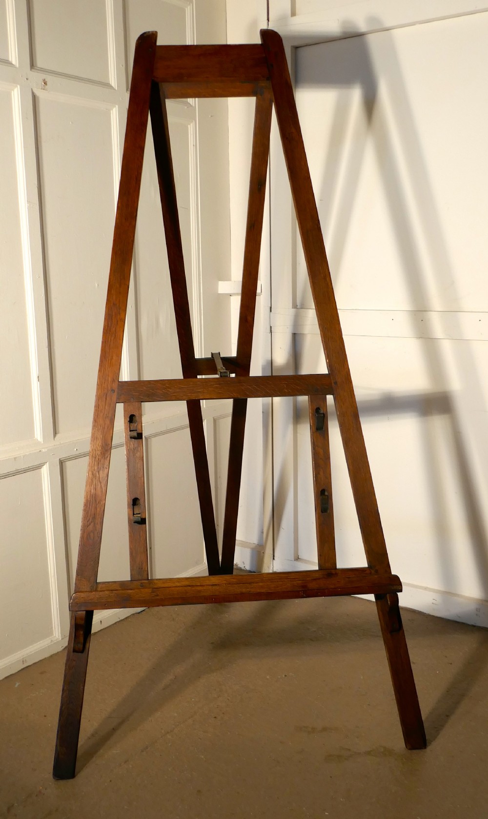 Large Rustic Pine Adjustable Artists’ Easel, or Blackboard Easel 
