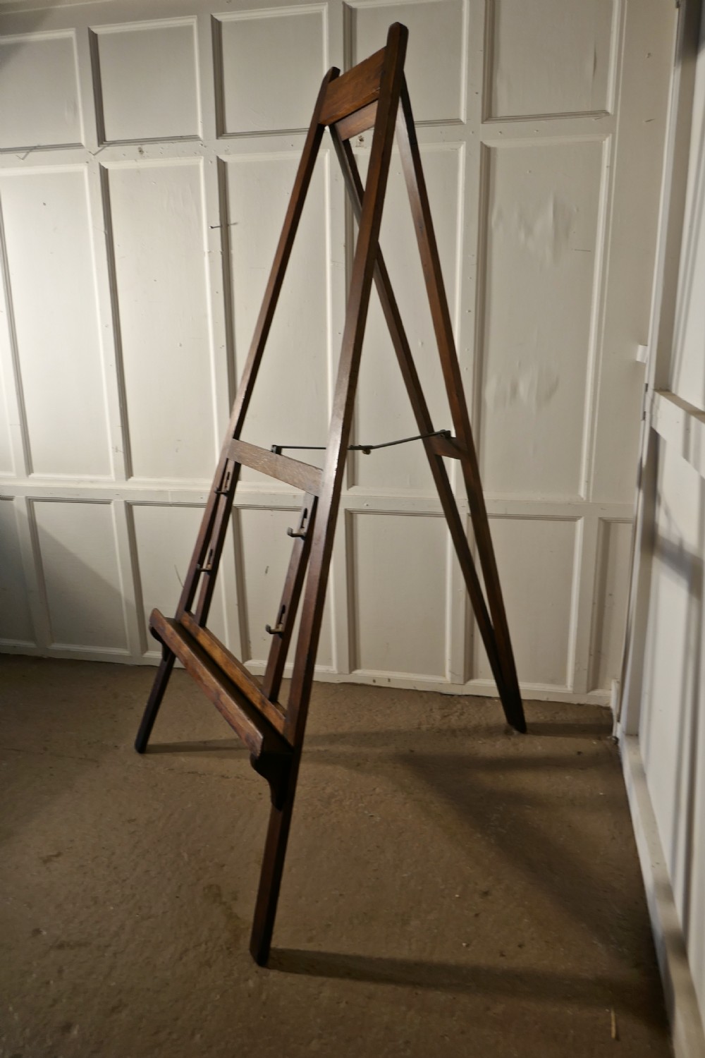 Large Rustic Pine Adjustable Artists’ Easel, or Blackboard Easel  View VIII