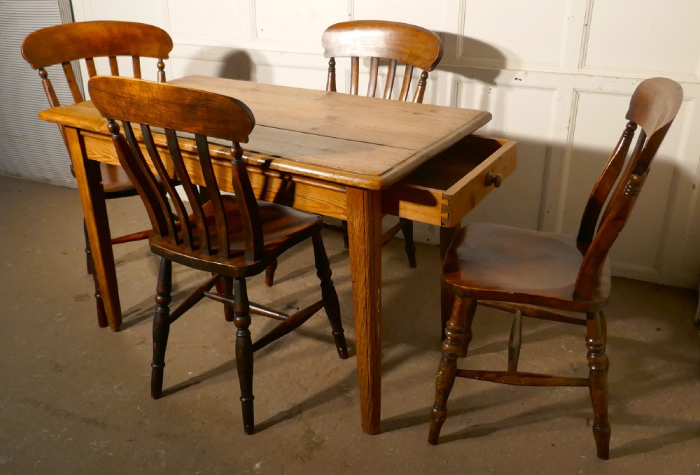 A Harlequin Set of 4 Beech & Elm Country Kitchen Dining Chairs View VIII
