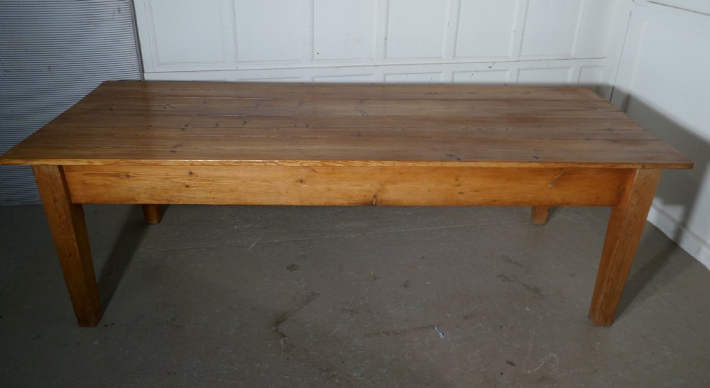 A Large Early 19th Farmhouse Pine Table View VI