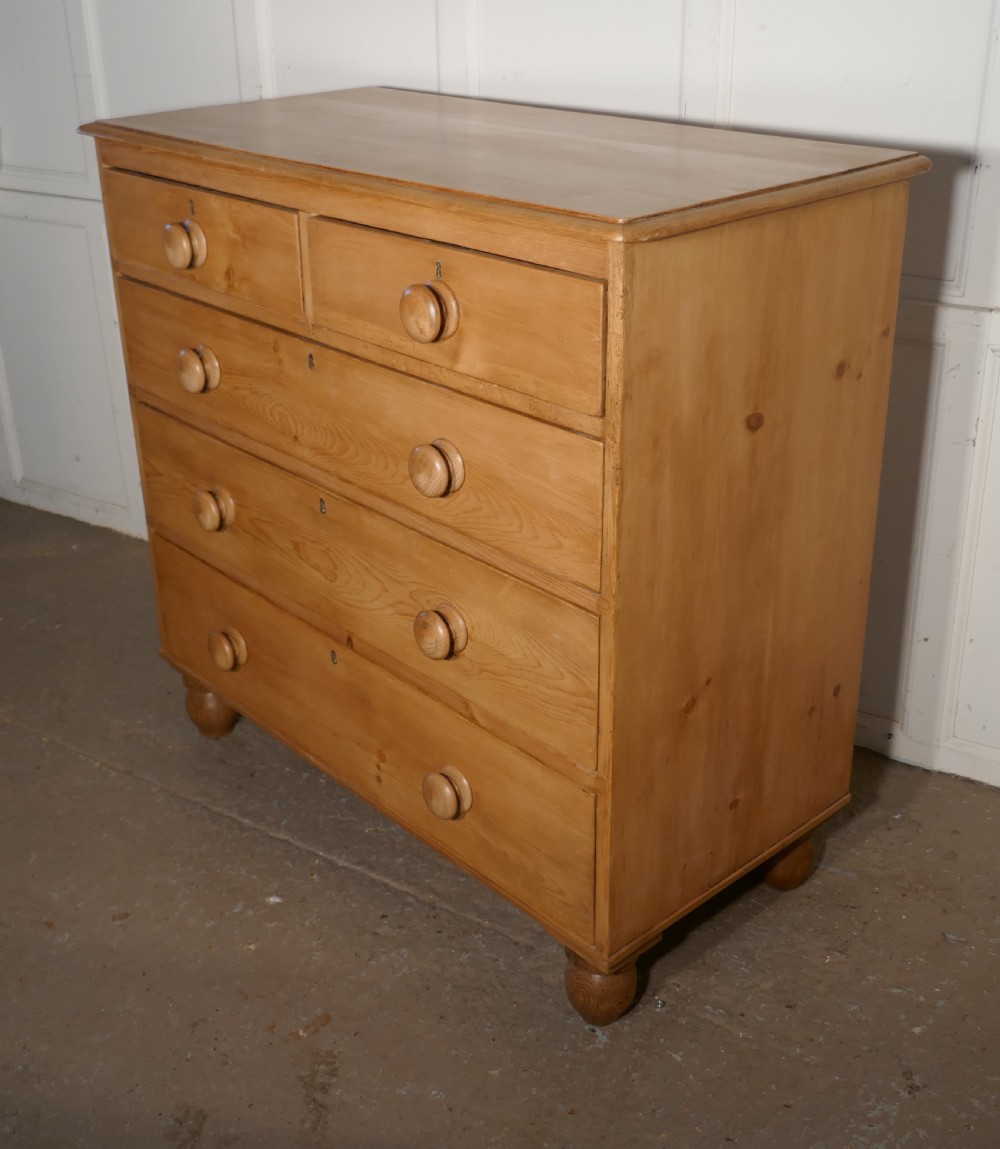 A Large Restored Victorian Pine Chest of Drawers View VII
