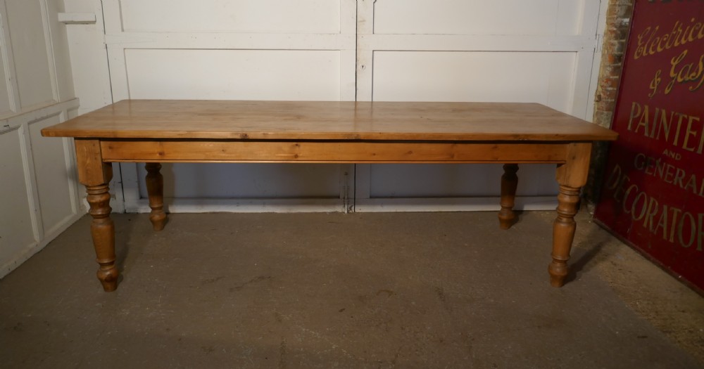 Large French Farmhouse Pine Table   View VI