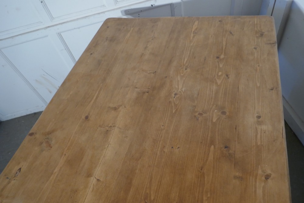 Large French Farmhouse Pine Table   View IX