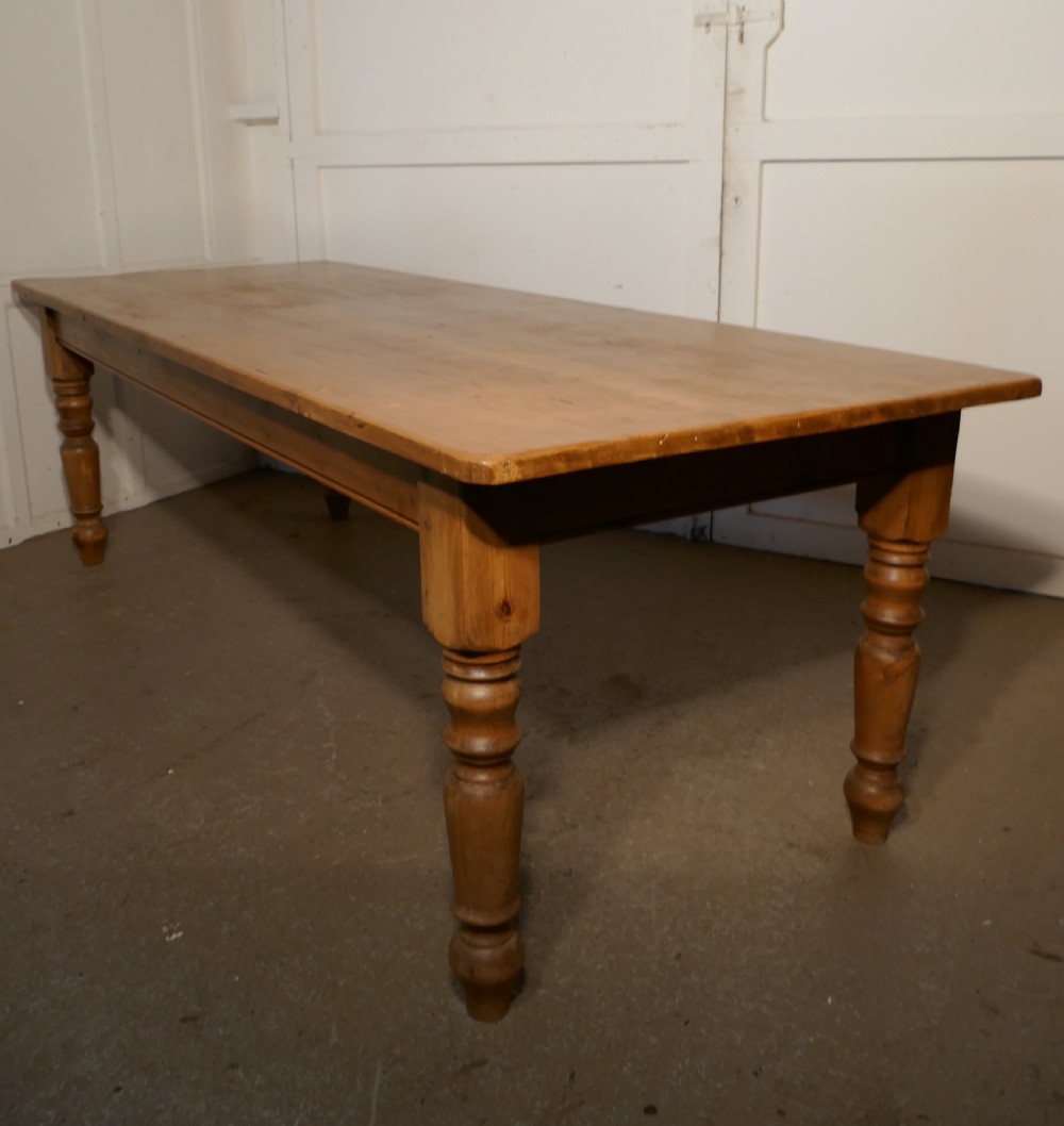 Large French Farmhouse Pine Table   View XI