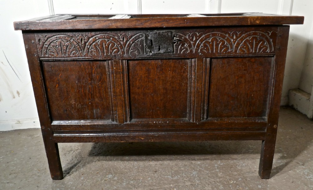 A Small Early 17th Century Carved Oak Coffer, 1621 View III