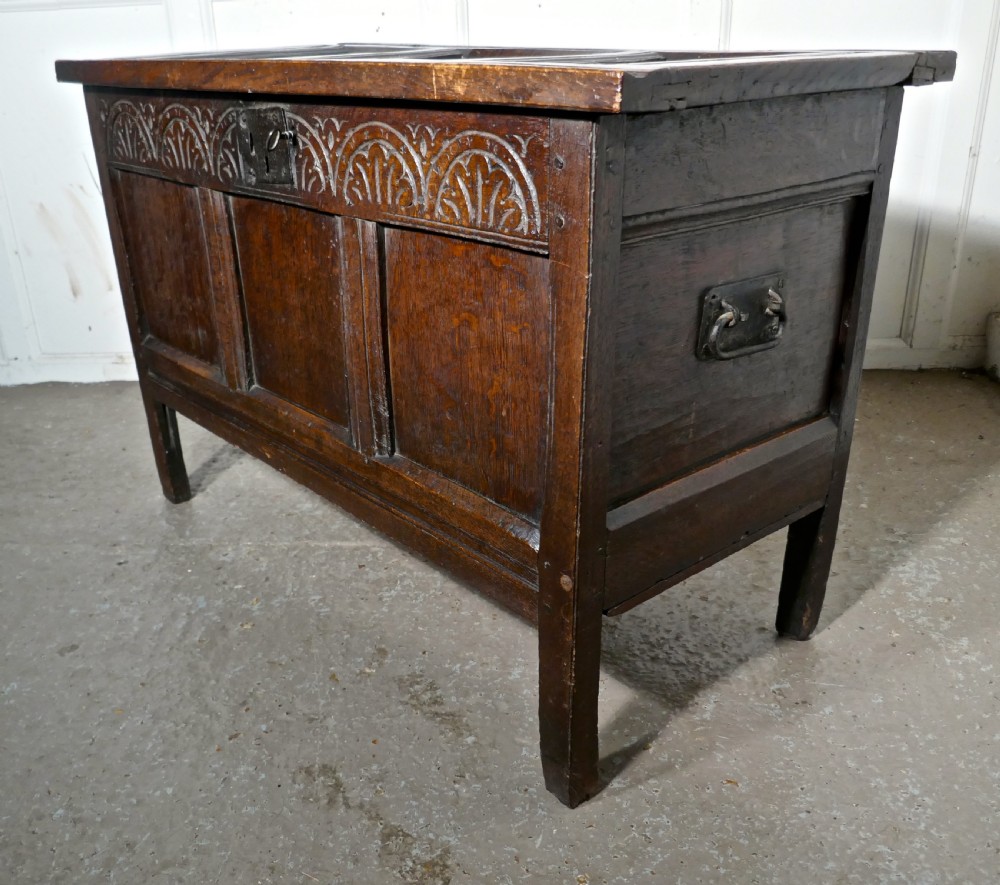 A Small Early 17th Century Carved Oak Coffer, 1621 View VI