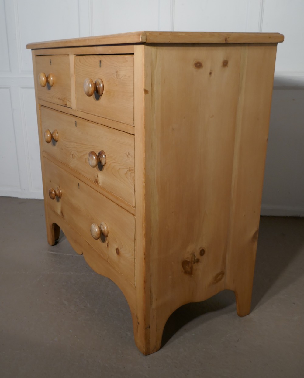 Charming Old Georgian Pine Chest of Drawers  View VI