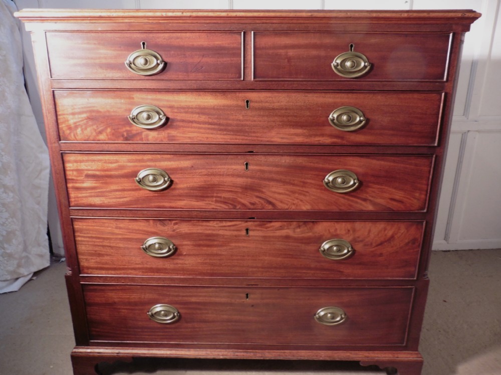 Large Georgian Mahogany Chest of Drawers