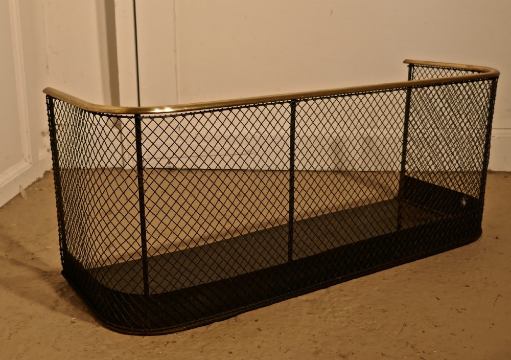 Small Victorian Nursery Fire Guard or Club Fender 