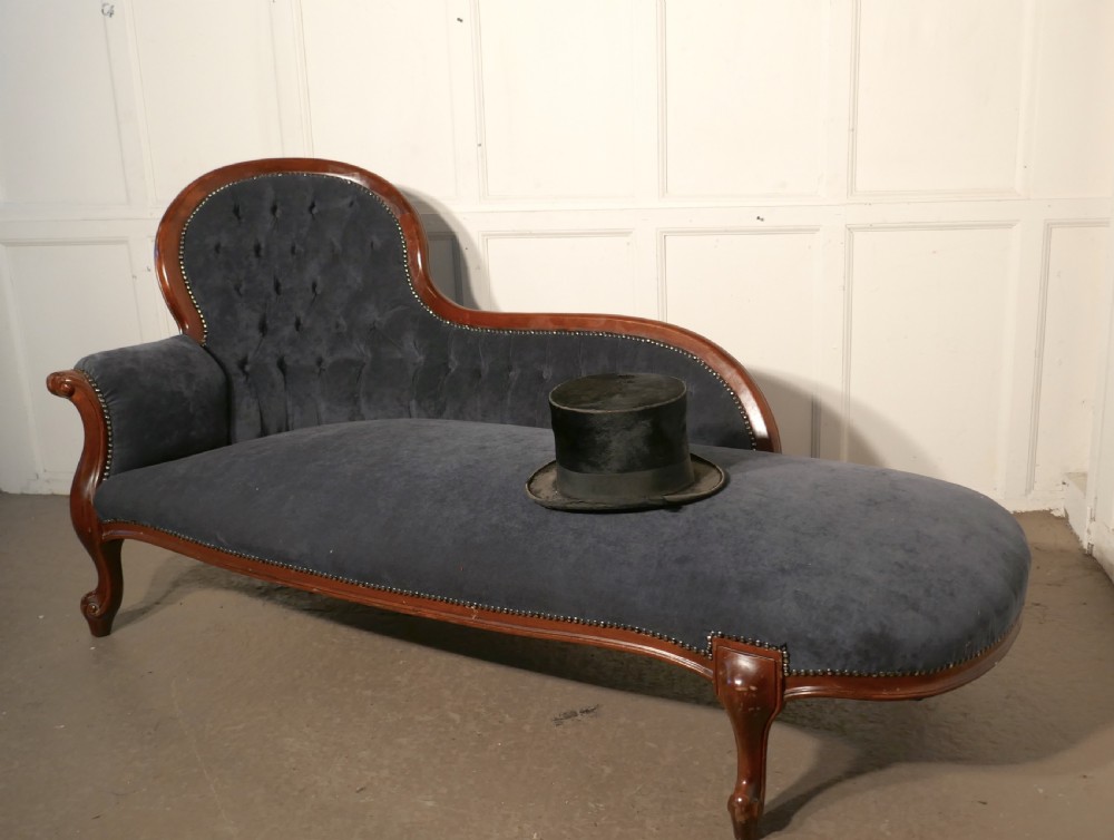 Mahogany and  Velvet Boudoir Chaise Longue   View VIII
