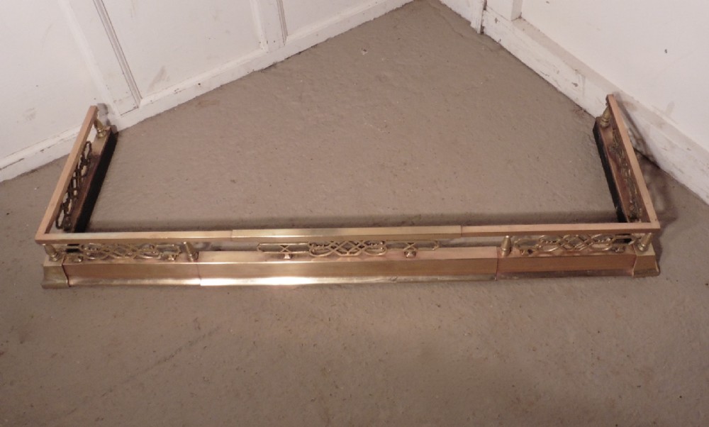 Large Victorian Art Nouveau Brass Fender