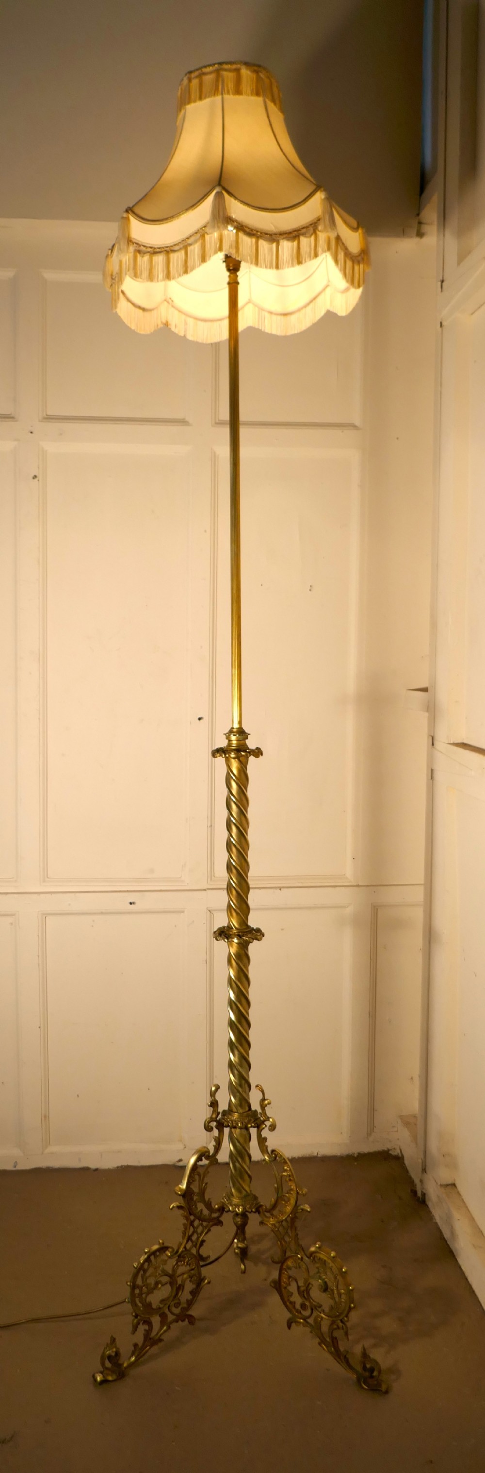 Adjustable Brass Floor Lamp Rococo Standard Lamp