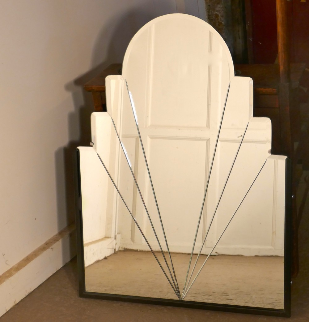 A Lovely Art Deco Odeon Style Wall Mirror.