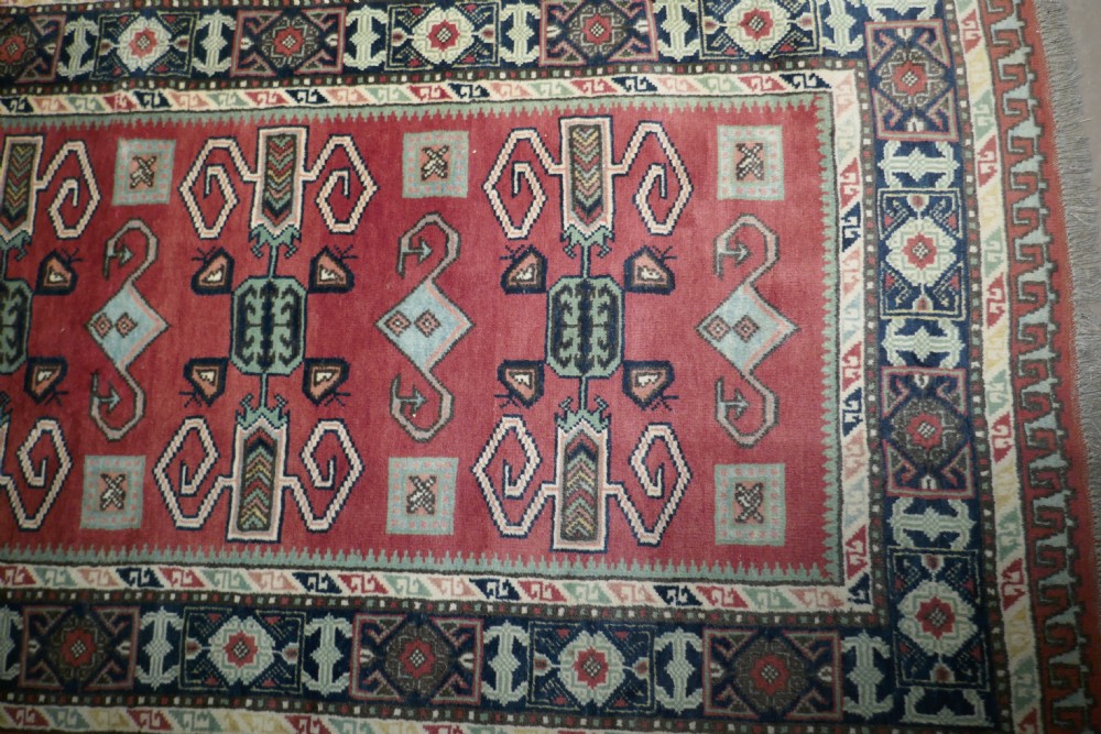 Vintage Hand Woven Shiraz Carpet   View IV