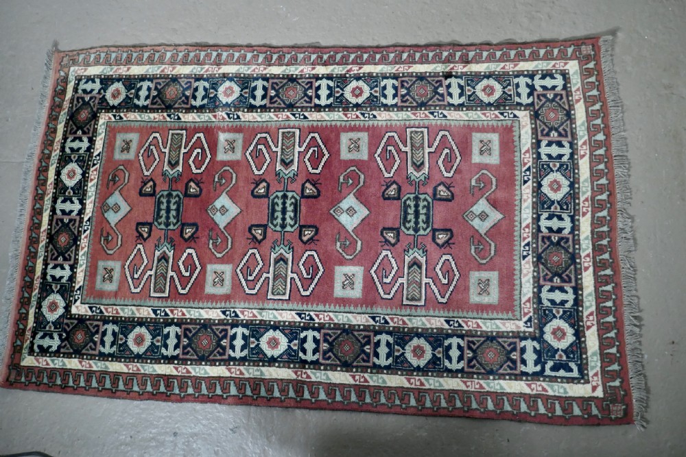 Vintage Hand Woven Shiraz Carpet   View VII