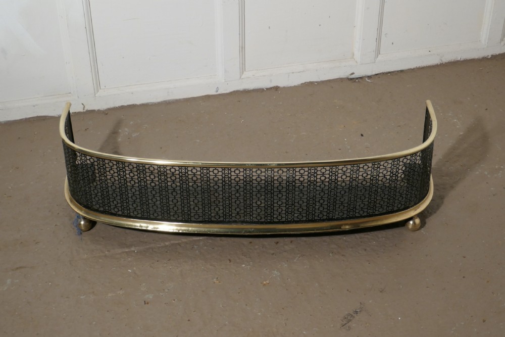 Victorian Fireside Fender