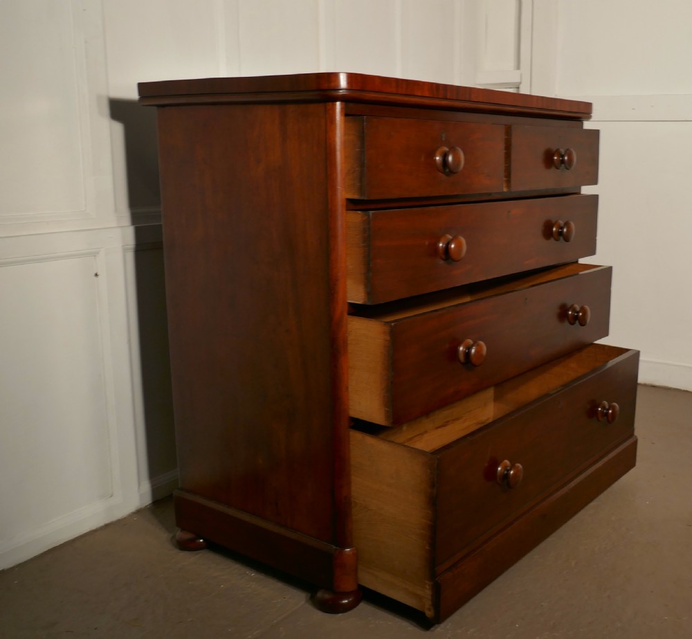 Large Victorian Mahogany Chest of Drawers with Blanket Bottom Drawer View II