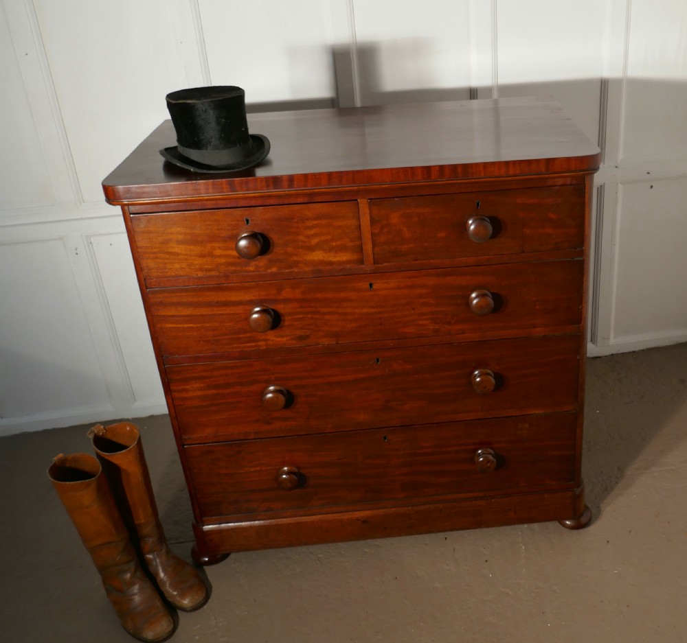 Large Victorian Mahogany Chest of Drawers with Blanket Bottom Drawer View III