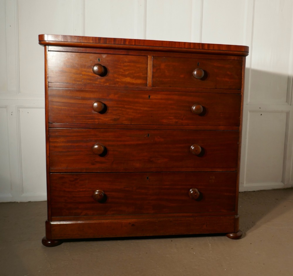 Large Victorian Mahogany Chest of Drawers with Blanket Bottom Drawer