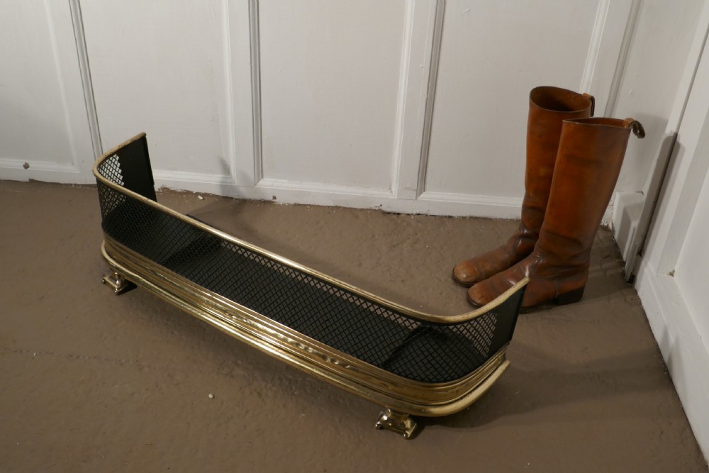 Victorian Fireside Fender View III