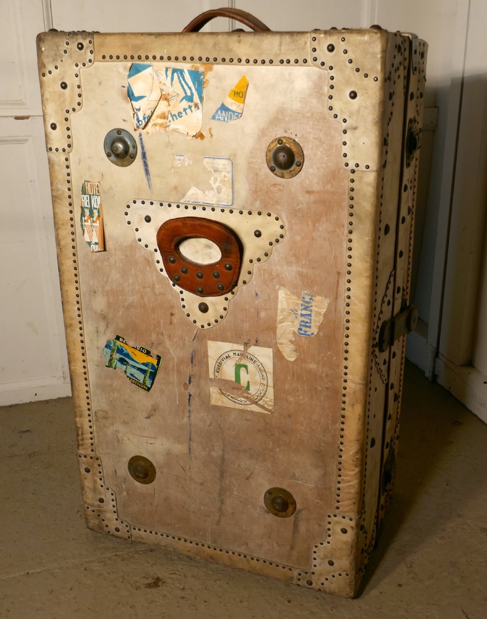 Fitted Steamer Trunk or Cabin Wardrobe, Portmanteau in Vellum View VIII