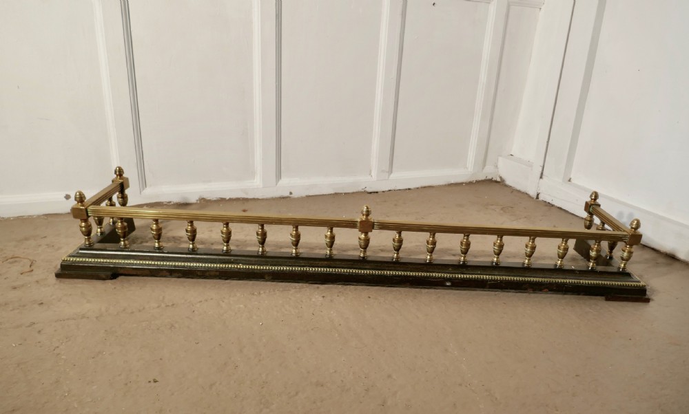 Large Victorian Decorative Brass and Iron Fender