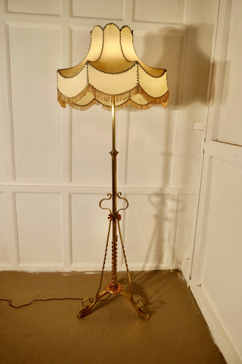 Arts and Crafts Extending Brass Floor Lamp, Standard Lamp View IV