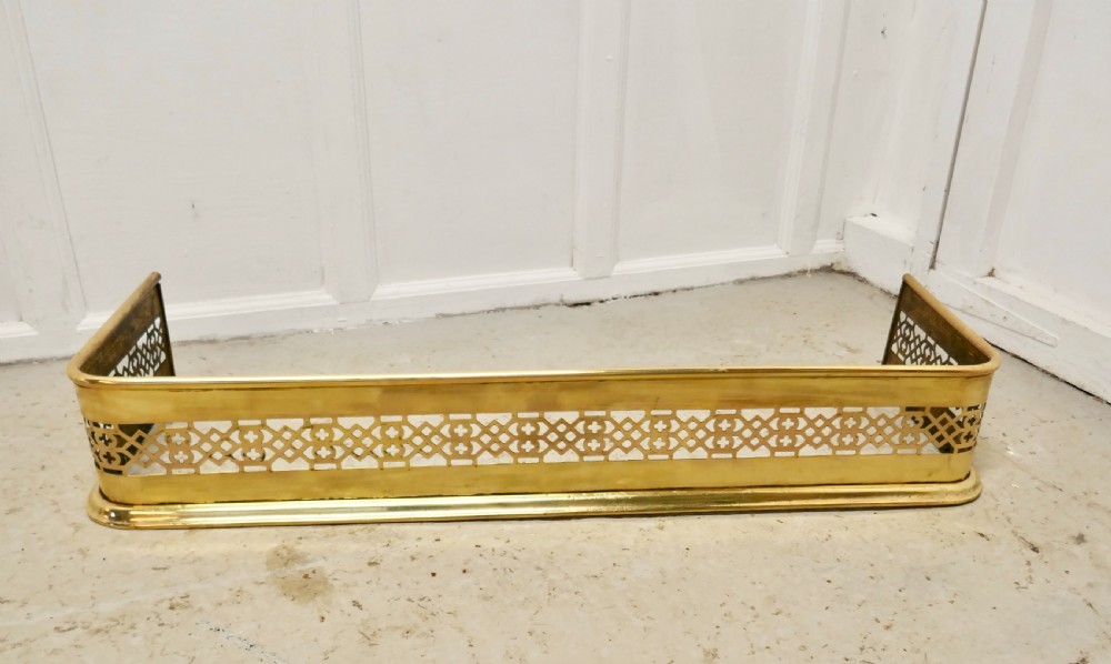 Long Victorian Pierced Brass Fender 