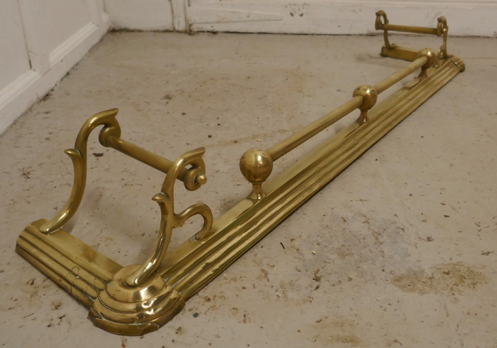 Large Victorian Art Nouveau Brass Fender View IV