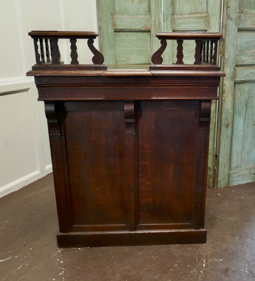 French Oak Hotel Restaurant Reception Hostess Greeting Station