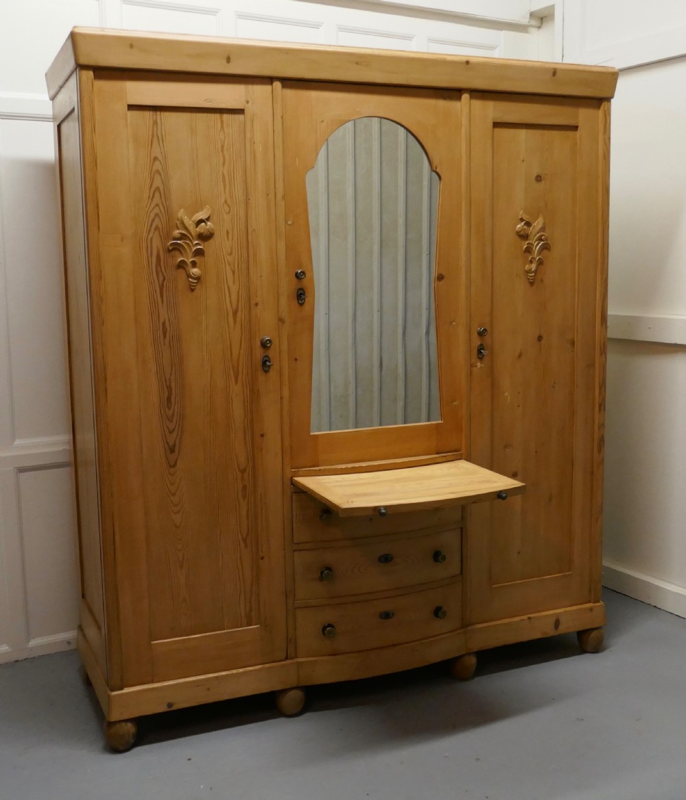 Large Stripped Pine Wardrobe Compactum View V