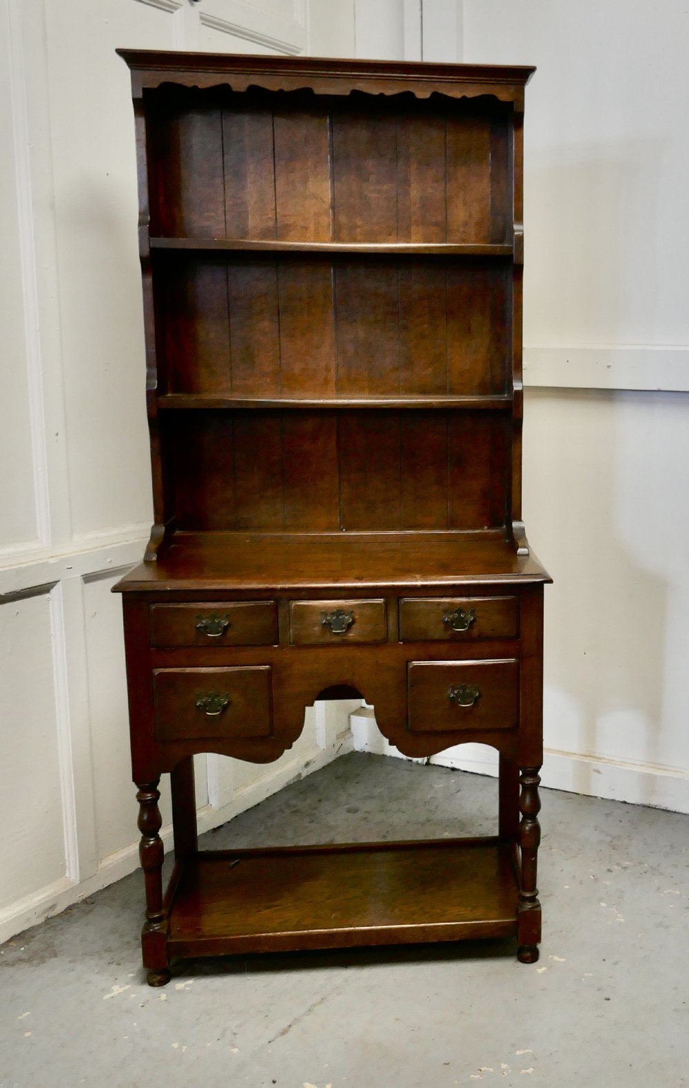 Country Oak Gothic Style Cottage Dresser   